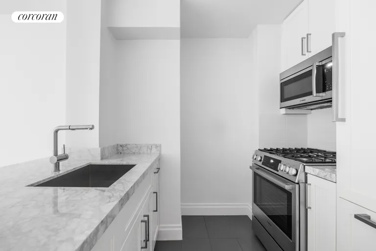 New York City Real Estate | View 31 Jane Street, 4F | room 2 | View 3