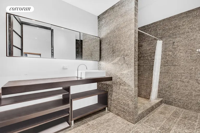 New York City Real Estate | View 20 Pine Street, 1015 | Full Bathroom | View 6