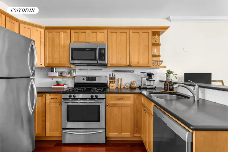 New York City Real Estate | View 307 Warren Street, 3 | Awesome Kitchen | View 3