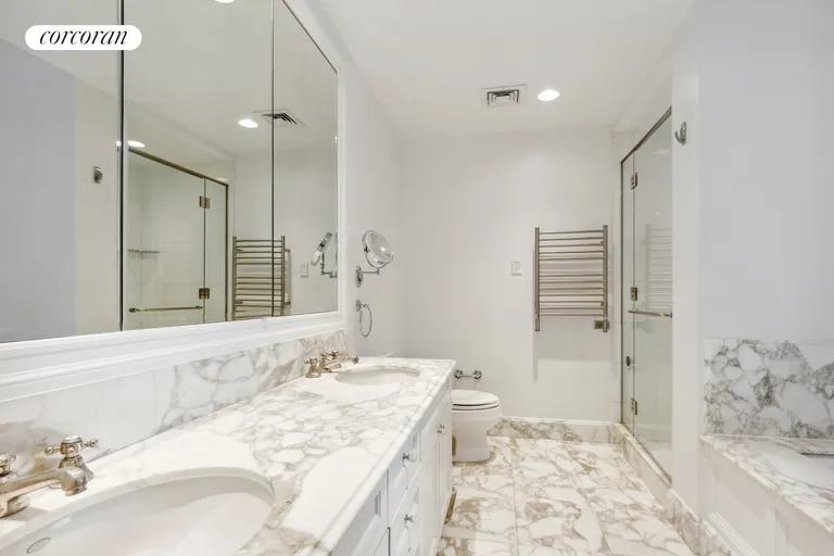 New York City Real Estate | View 15 West 63rd Street, 14B | Full Bathroom | View 4