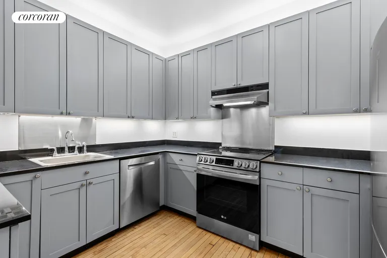 New York City Real Estate | View 14 East 33rd Street, 9N | room 3 | View 4