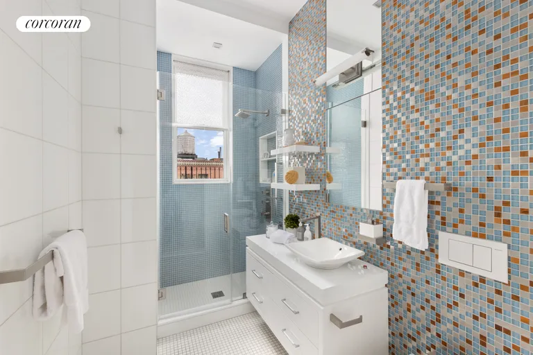 New York City Real Estate | View 1185 Park Avenue, 16/17F | 2nd Bathroom | View 18