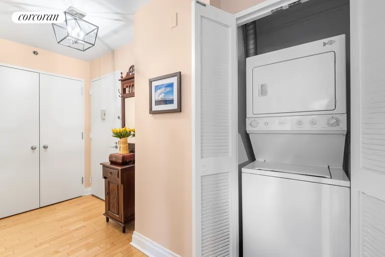 New York City Real Estate | View 1760 Second Avenue, 16D | room 4 | View 5