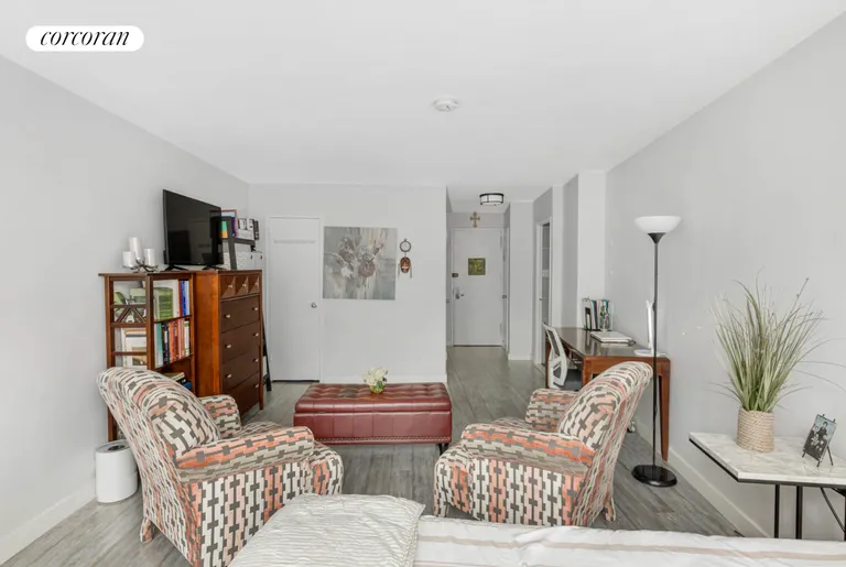 New York City Real Estate | View 225 East 36th Street, 8H | room 1 | View 2