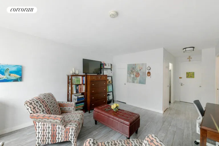 New York City Real Estate | View 225 East 36th Street, 8H | room 2 | View 3