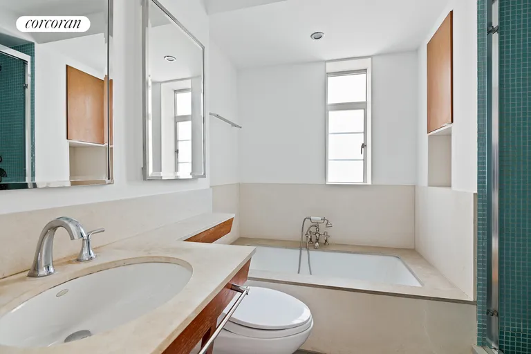 New York City Real Estate | View 15 West 84th Street, 8GF | Primary Bathroom | View 12