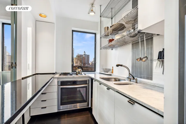 New York City Real Estate | View 254 West 25th Street, 6C | room 3 | View 4