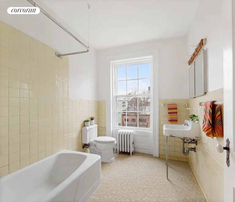 New York City Real Estate | View 185 Amity Street | Full Bathroom | View 21