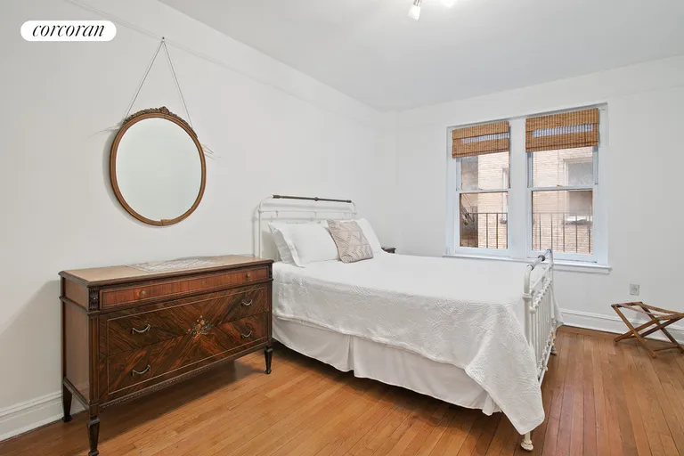 New York City Real Estate | View 1 Grace Court, 3D | room 3 | View 4