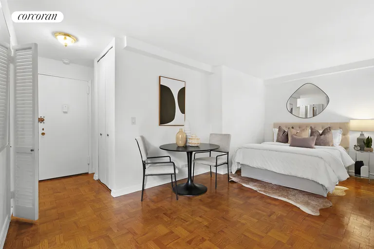 New York City Real Estate | View 123 East 75th Street, 7A | BED ALCOVE | View 3
