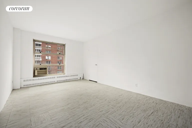 New York City Real Estate | View 100 Lasalle Street, 8D | room 6 | View 7
