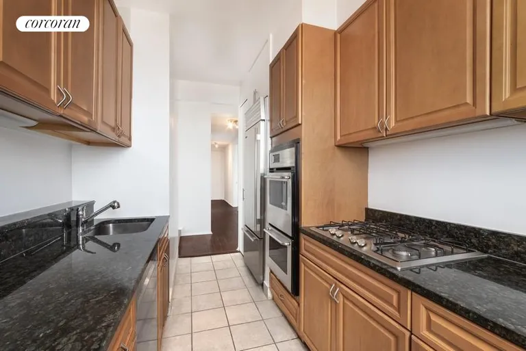 New York City Real Estate | View 101 West 79th Street, 31C | room 2 | View 3