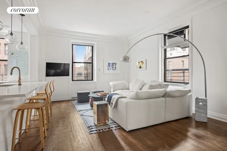 New York City Real Estate | View 210 West 90th Street, 6A | room 4 | View 5