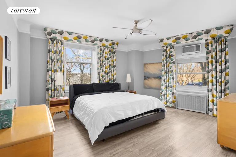 New York City Real Estate | View 160 Riverside Drive, 2A | room 4 | View 5