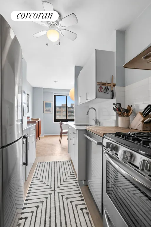 New York City Real Estate | View 185 Hall Street, 1515 | Other Listing Photo | View 5