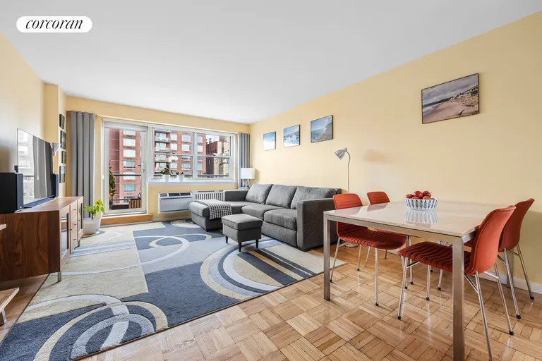 New York City Real Estate | View 300 East 71st Street, 18R | room 3 | View 4
