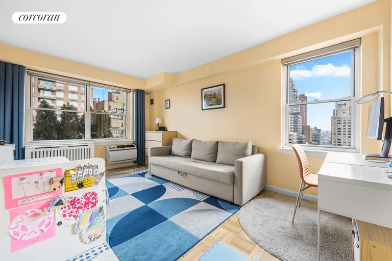 New York City Real Estate | View 300 East 71st Street, 18R | room 9 | View 10