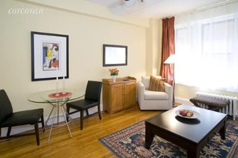 New York City Real Estate | View 40 West 72Nd Street, 34 | room 1 | View 2