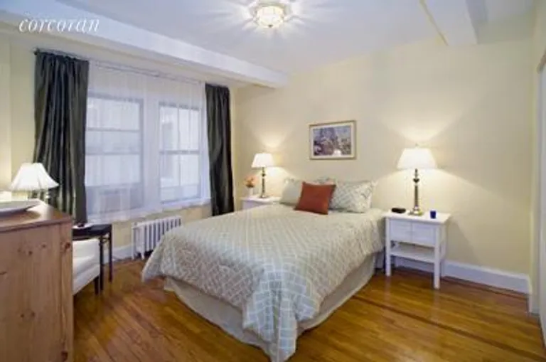 New York City Real Estate | View 40 West 72Nd Street, 34 | room 2 | View 3