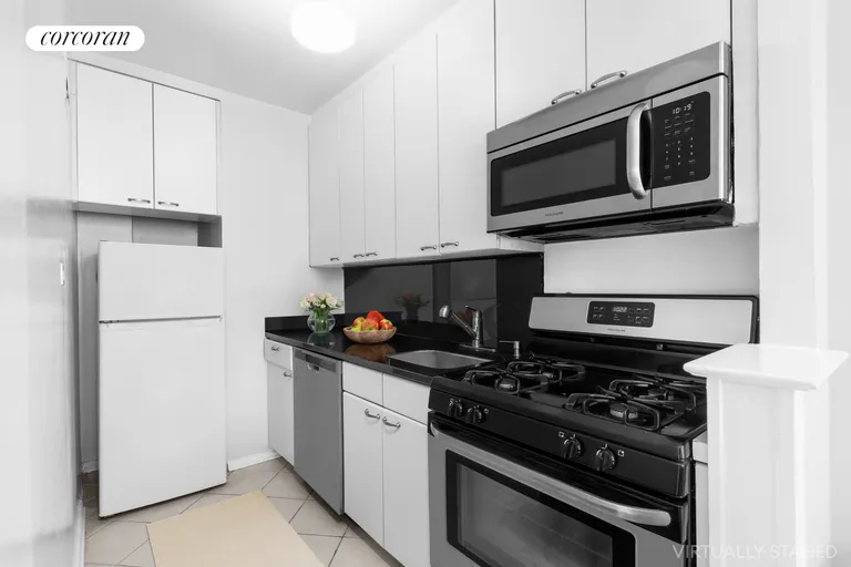 New York City Real Estate | View 222 East 35th Street, 3A | room 3 | View 4