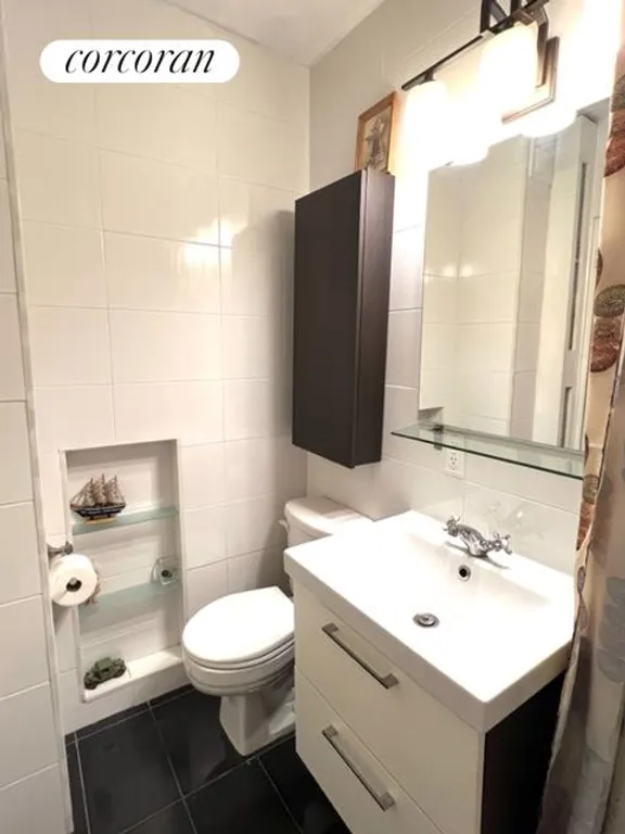 New York City Real Estate | View 1213 Avenue Z, D7 | Renovated Bathroom | View 9