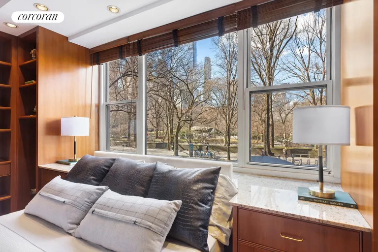 New York City Real Estate | View 812 Fifth Avenue, MAISONSOUT | room 12 | View 13