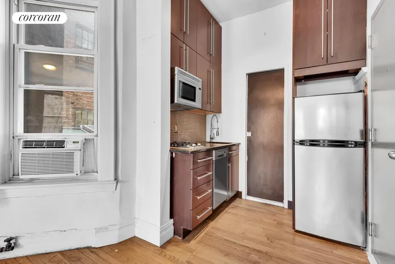 New York City Real Estate | View 194 Bleecker Street, 2C | room 2 | View 3