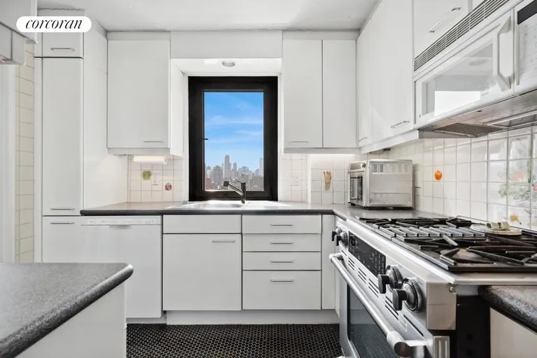 New York City Real Estate | View 111 East 85th Street, 20D | Kitchen | View 5