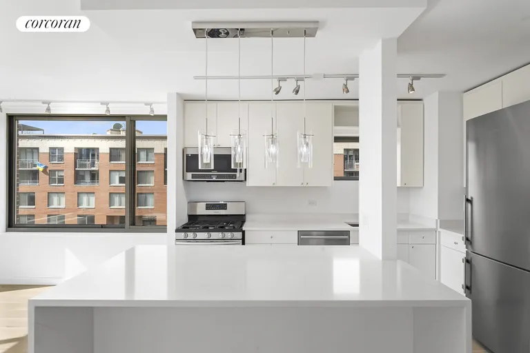 New York City Real Estate | View 2 South End Avenue, 8C | room 3 | View 4