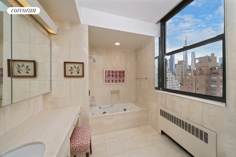 New York City Real Estate | View 630 Park Avenue, 12A | room 10 | View 11