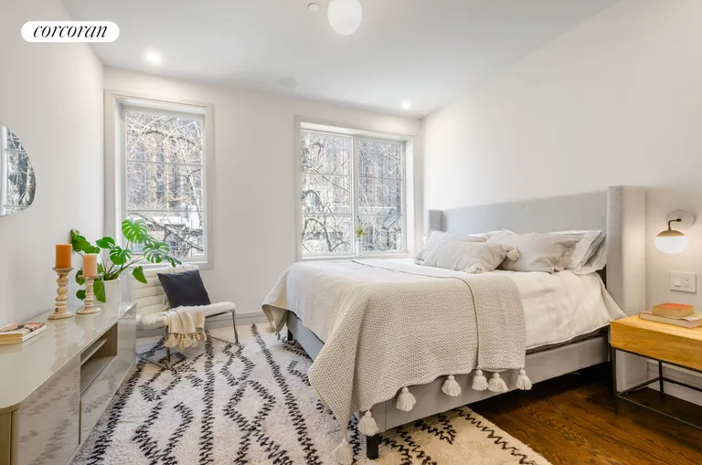 New York City Real Estate | View 19 Saint Felix Street | Primary Bedroom with King Bed! | View 15
