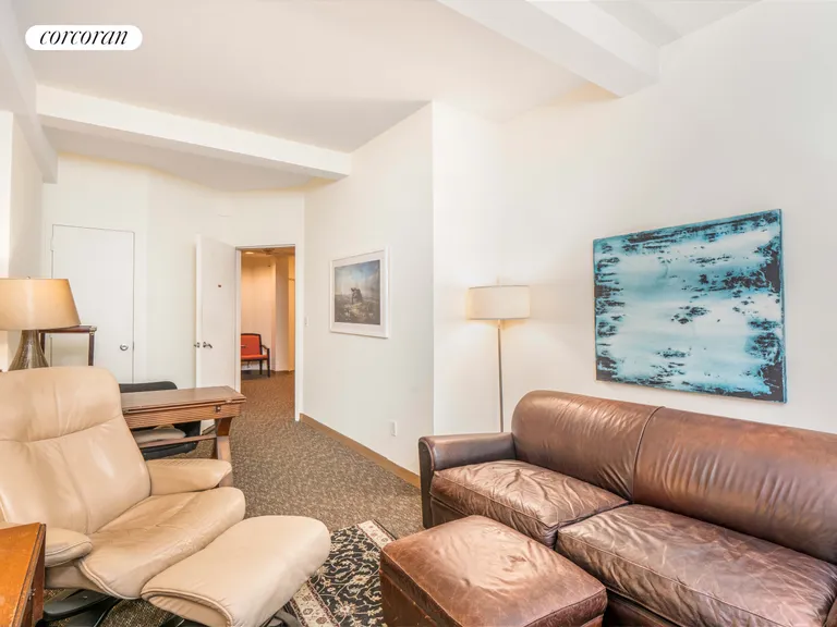 New York City Real Estate | View 333 West 57th Street, 1H | room 4 | View 5