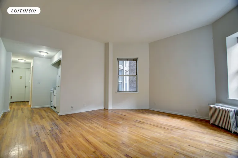 New York City Real Estate | View 44 West 72Nd Street, 3G | Living Room | View 2