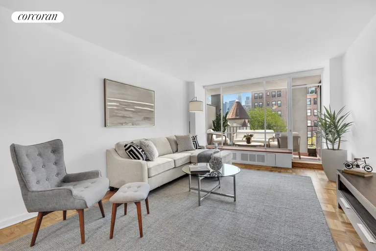 New York City Real Estate | View 333 East 69th Street, 8H | 3 Beds, 2 Baths | View 1