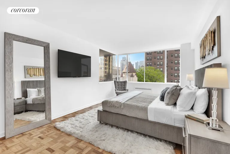 New York City Real Estate | View 333 East 69th Street, 8H | room 4 | View 5