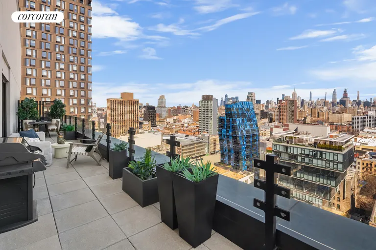 New York City Real Estate | View 202 Broome Street, PHC | room 1 | View 2