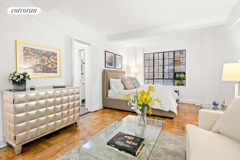 New York City Real Estate | View 140 East 40th Street, 6J | 1 Bath | View 1