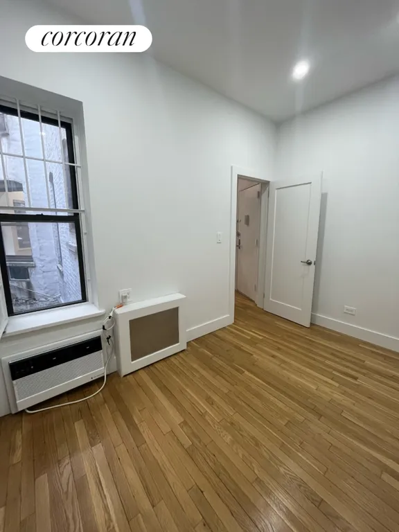 New York City Real Estate | View 128 East 83rd Street, 1B | room 7 | View 8