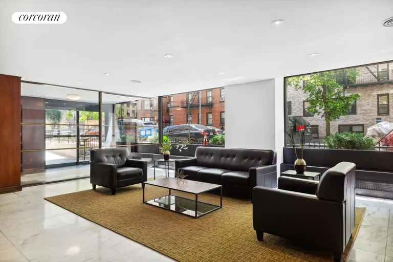 New York City Real Estate | View 201 East 28th Street, 8L | Lobby | View 9