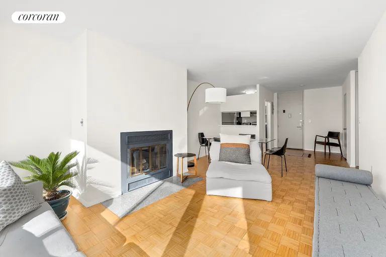 New York City Real Estate | View 280 Park Avenue South, 26L | Large Living Space | View 3