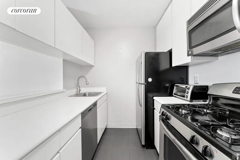 New York City Real Estate | View 280 Park Avenue South, 26L | Stainless Steel Appliances | View 4