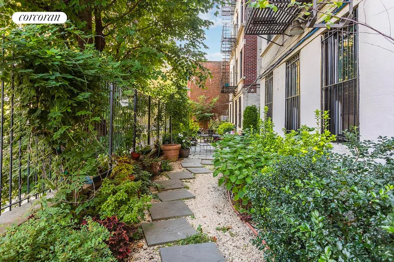 New York City Real Estate | View 930 Saint Nicholas Avenue, 54 | Shared Garden | View 7
