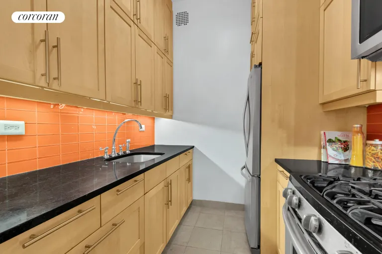 New York City Real Estate | View 720 Greenwich Street, 1D | Kitchen | View 5