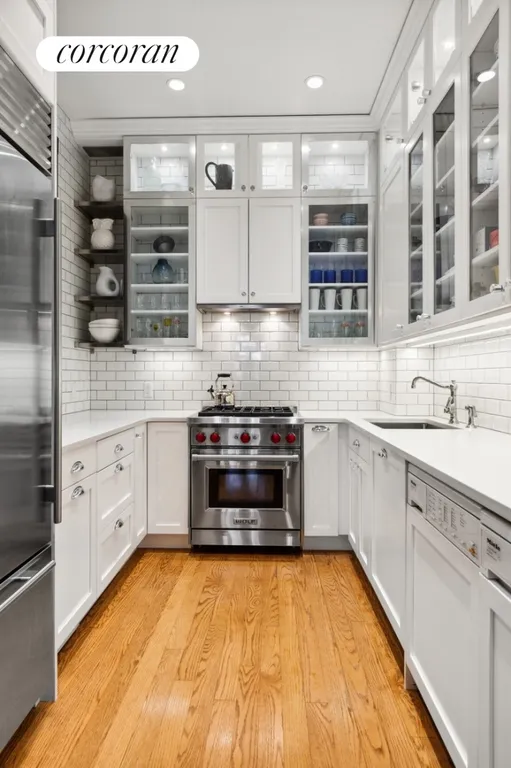 New York City Real Estate | View 120 East 85th Street, 2E | Chefs Designer Kitchen | View 5