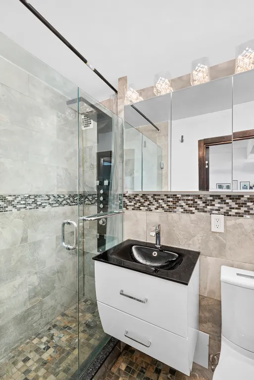 New York City Real Estate | View 20 East 35th Street, 11C | Bathroom | View 5
