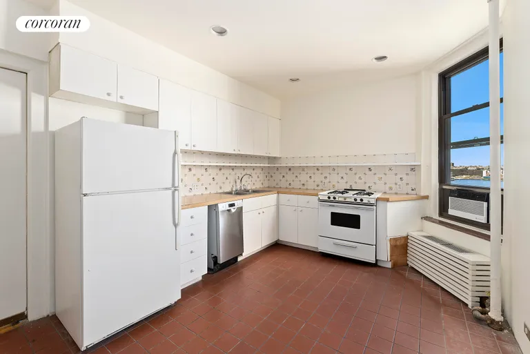 New York City Real Estate | View 771 West End Avenue, 11B | Eat In Kitchen | View 7