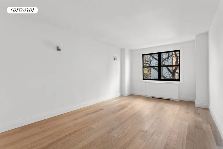 New York City Real Estate | View 201 East 28th Street, 3K | room 2 | View 3