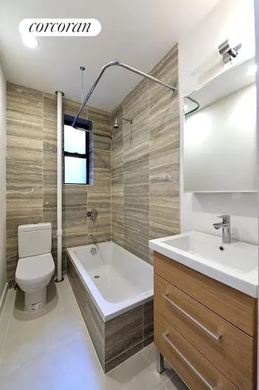 New York City Real Estate | View 82 Washington Place, 4E | Full Bathroom | View 10
