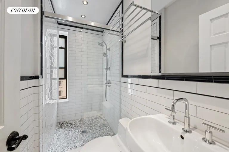 New York City Real Estate | View 302 West 79th Street, 6E | Full Bathroom | View 3