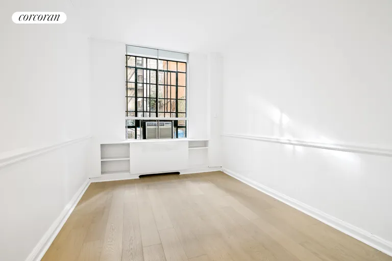New York City Real Estate | View 140 East 40th Street, 1B | room 2 | View 3